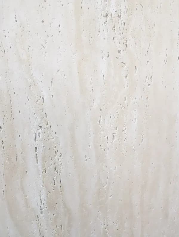 Travertine Milan · הטקסטורה מקרוב