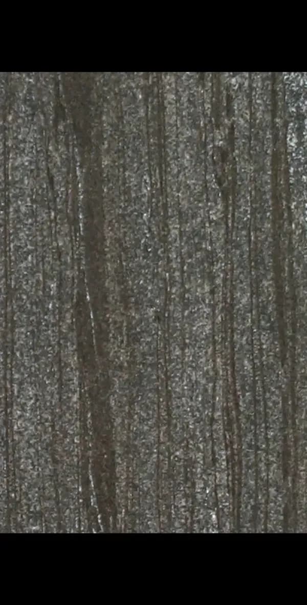 Storm Noir Vertical · הטקסטורה מקרוב